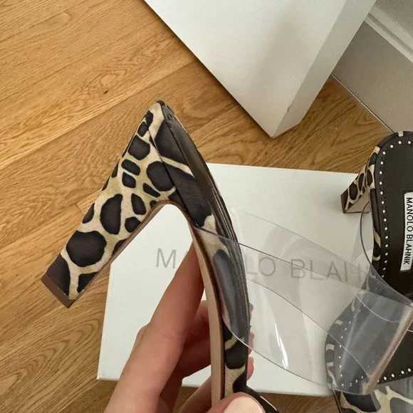❌SOLD❌NWT Manolo Blahnik Scolto Slip-on Mules Sz 40 Clear ECO PVC Leopard Print - Picture 8 of 12
